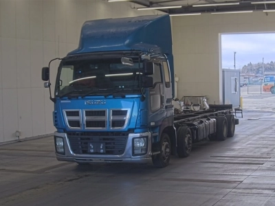 ISUZU GIGA