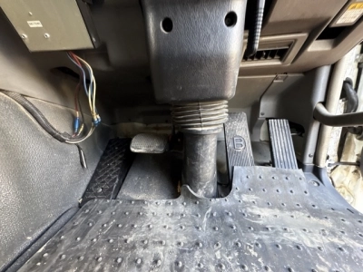 MITSUBISHI FUSO SUPER GREAT