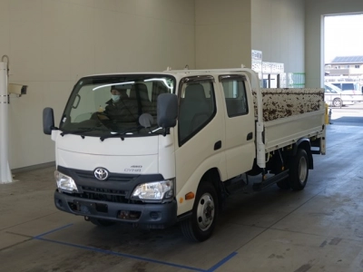 TOYOTA DYNA