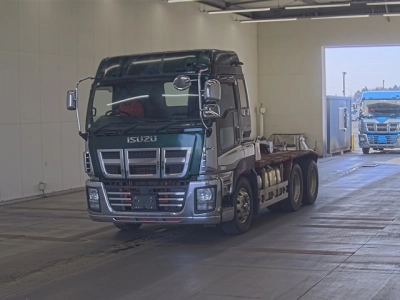ISUZU GIGA