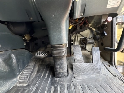 NISSAN DIESEL (UD) BIG THUMB