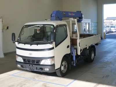 TOYOTA DYNA