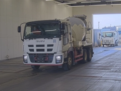 ISUZU GIGA