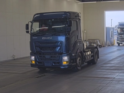 ISUZU GIGA