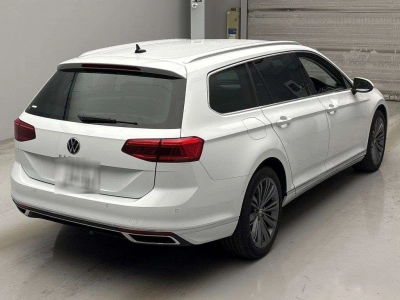 VOLKSWAGEN PASSAT VARIANT