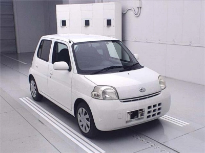 DAIHATSU ESSE