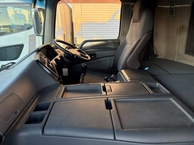 MITSUBISHI FUSO SUPER GREAT