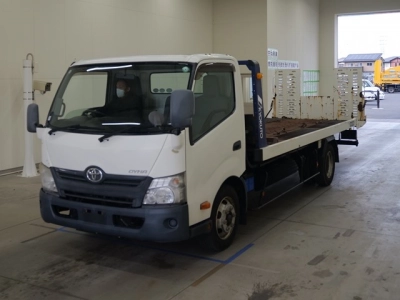 TOYOTA DYNA