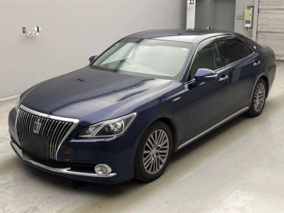 TOYOTA CROWN MAJESTA