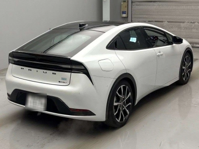 TOYOTA PRIUS PHV
