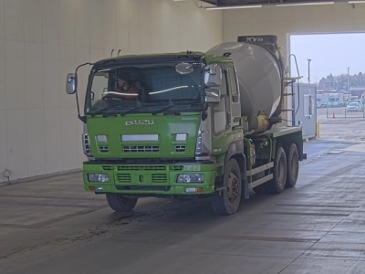 ISUZU GIGA
