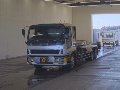 ISUZU GIGA