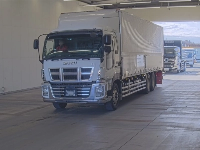 ISUZU GIGA