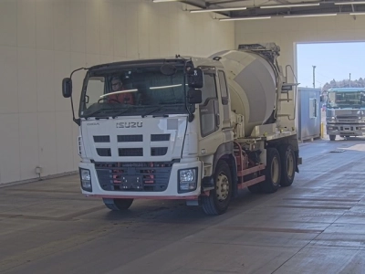 ISUZU GIGA