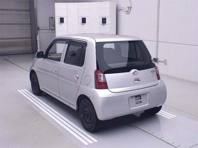 DAIHATSU ESSE