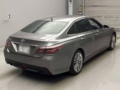 TOYOTA CROWN HYBRID