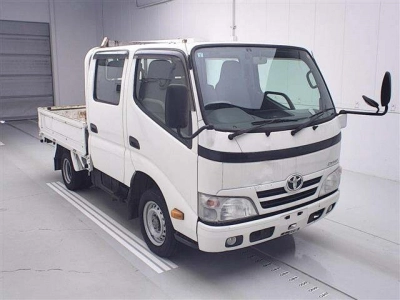 TOYOTA DYNA