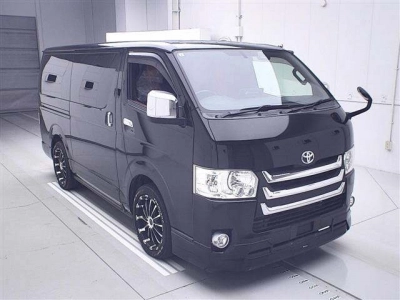 TOYOTA REGIUS ACE