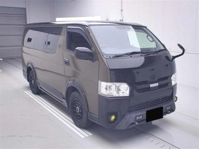TOYOTA REGIUS ACE