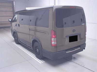 TOYOTA REGIUS ACE