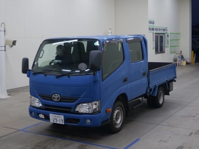 TOYOTA DYNA
