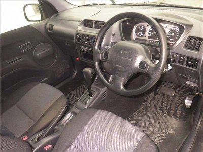 DAIHATSU TERIOS KID