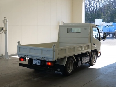 TOYOTA DYNA