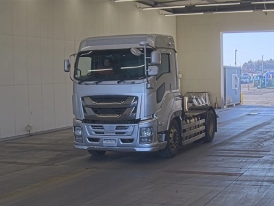 ISUZU GIGA