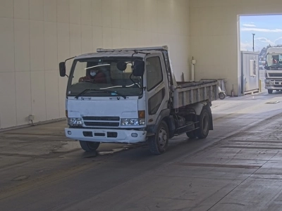 MITSUBISHI FUSO FIGHTER