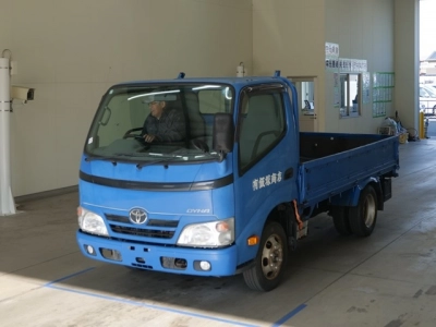 TOYOTA DYNA