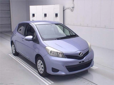 TOYOTA VITZ