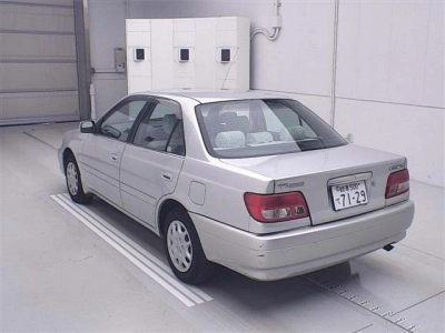 TOYOTA CARINA