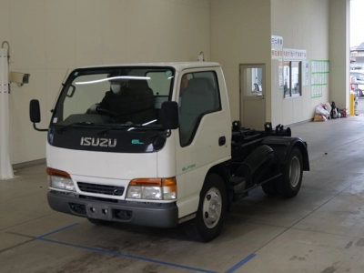 ISUZU ELF