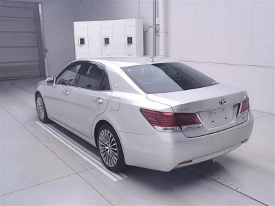 TOYOTA CROWN MAJESTA