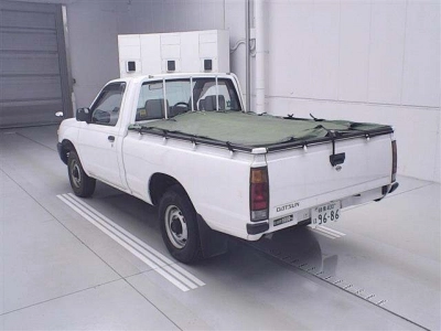 NISSAN DATSUN