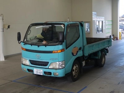 TOYOTA DYNA