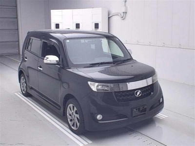 TOYOTA BB
