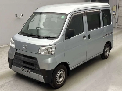 TOYOTA PIXIS VAN