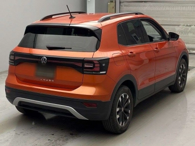 VOLKSWAGEN T-CROSS