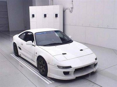 TOYOTA MR2