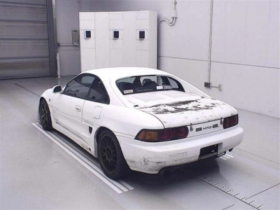 TOYOTA MR2