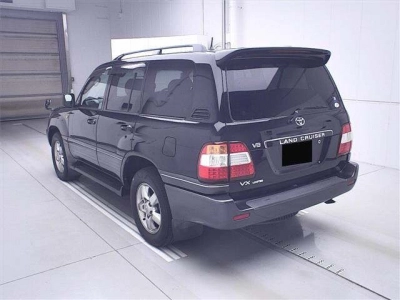 TOYOTA LAND CRUISER 100