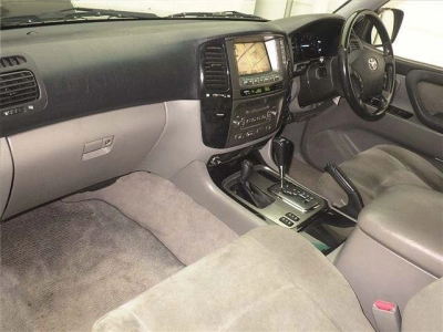 TOYOTA LAND CRUISER 100