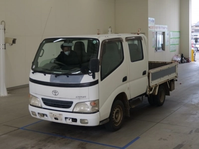 TOYOTA DYNA