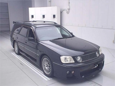 NISSAN STAGEA