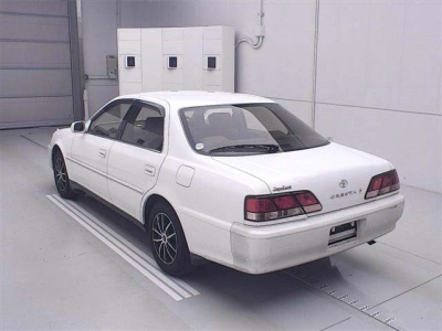 TOYOTA CRESTA
