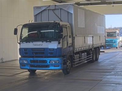 ISUZU GIGA