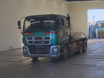 ISUZU GIGA