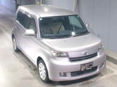TOYOTA BB