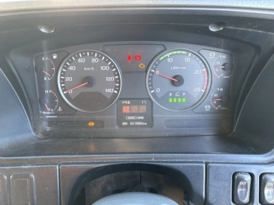 MITSUBISHI FUSO SUPER GREAT